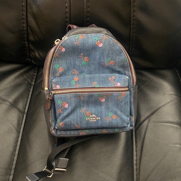 Coach MINI CHARLIE BACKPACK WITH CHERRY PRINT - Picture 3 of 13